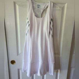 REEBOK PLAY DRY DRESS MEDIUM